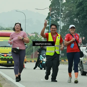 Runner Photo 7043056