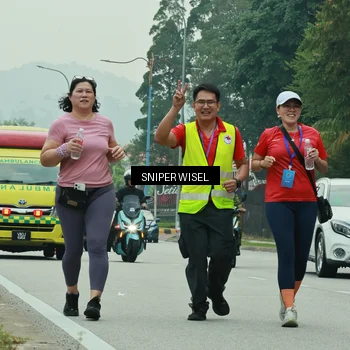 Runner Photo 7043071
