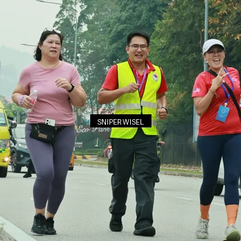 Runner Photo 7043080