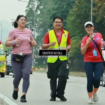 Runner Photo 7043084