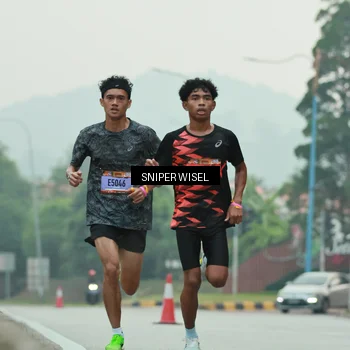 Runner Photo 7043144