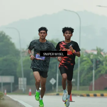 Runner Photo 7043145