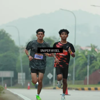 Runner Photo 7043146