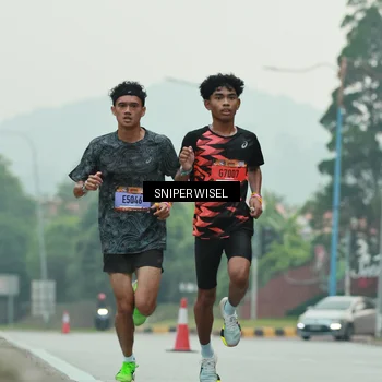 Runner Photo 7043149