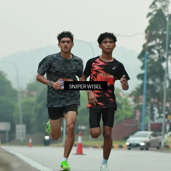 Runner Photo 7043151
