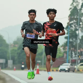 Runner Photo 7043158