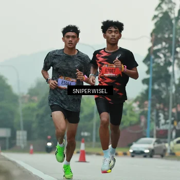 Runner Photo 7043159