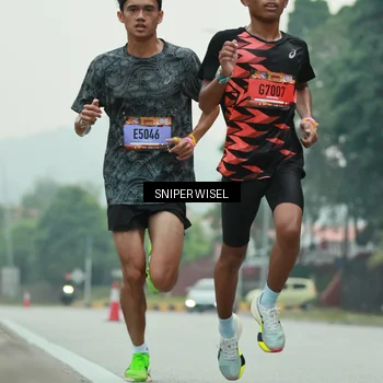 Runner Photo 7043168