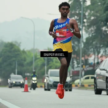 Runner Photo 7043178