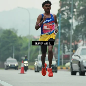 Runner Photo 7043179