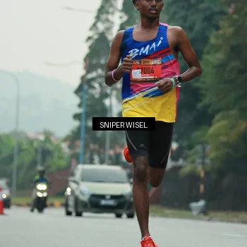 Runner Photo 7043190