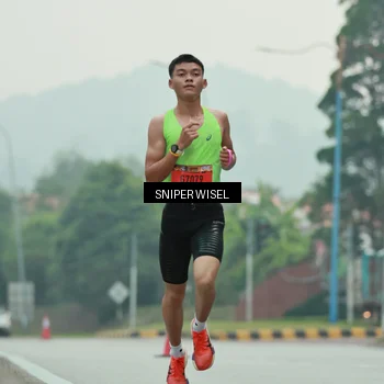 Runner Photo 7043195