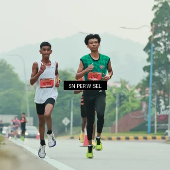 Runner Photo 7043217
