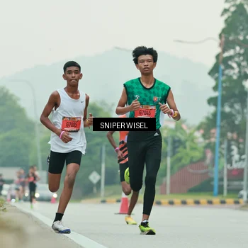 Runner Photo 7043222