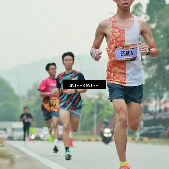 Runner Photo 7043260