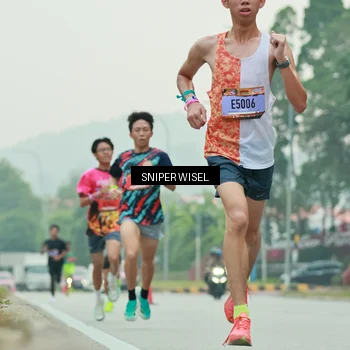 Runner Photo 7043263