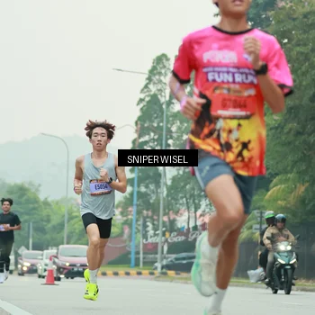Runner Photo 7043269