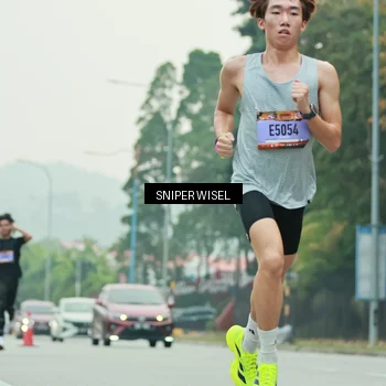Runner Photo 7043275