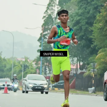 Runner Photo 7043301