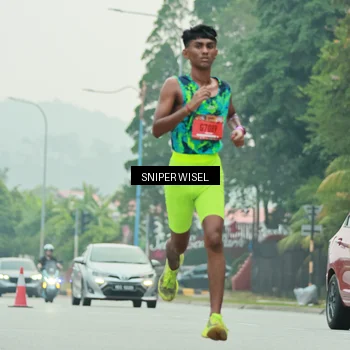 Runner Photo 7043302