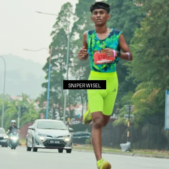 Runner Photo 7043306