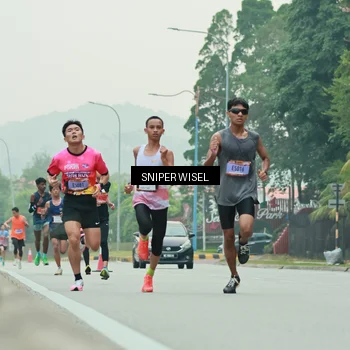 Runner Photo 7043309