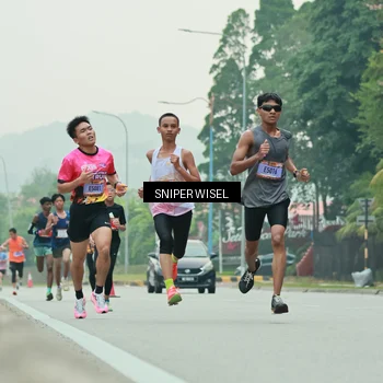 Runner Photo 7043311