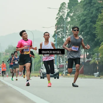 Runner Photo 7043313