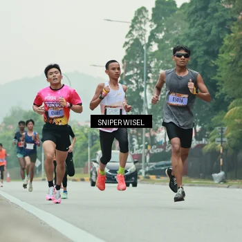 Runner Photo 7043318