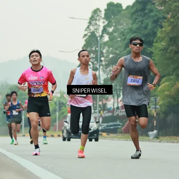 Runner Photo 7043322