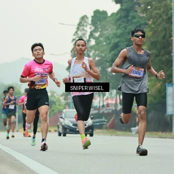 Runner Photo 7043323