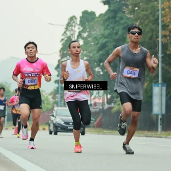 Runner Photo 7043330