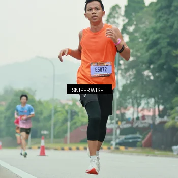 Runner Photo 7043345