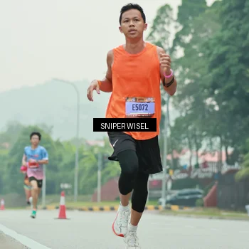 Runner Photo 7043353