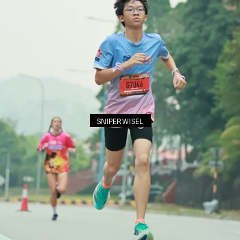 Runner Photo 7043367