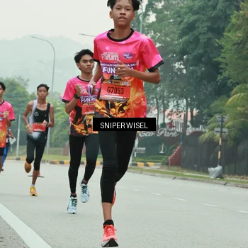 Runner Photo 7043370