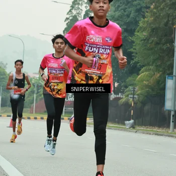 Runner Photo 7043374