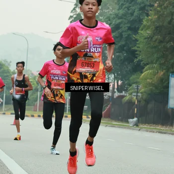 Runner Photo 7043375