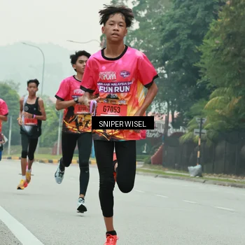 Runner Photo 7043378