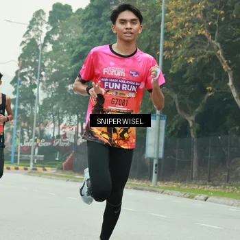 Runner Photo 7043381
