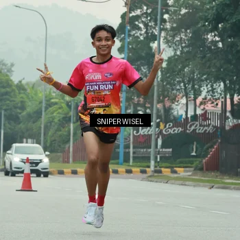Runner Photo 7043395