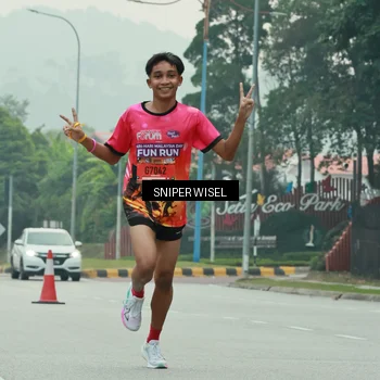 Runner Photo 7043404