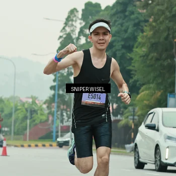 Runner Photo 7043436