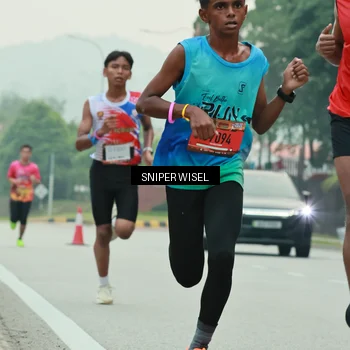 Runner Photo 7043461