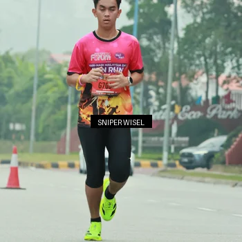 Runner Photo 7043474