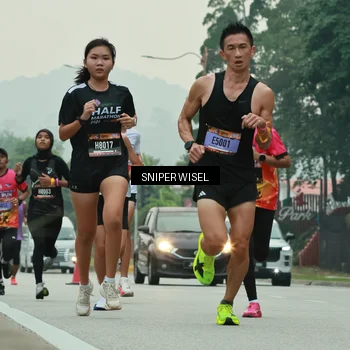 Runner Photo 7043506