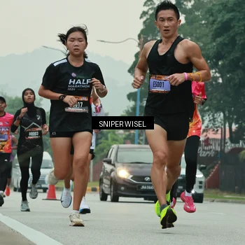 Runner Photo 7043513