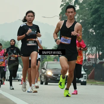 Runner Photo 7043517