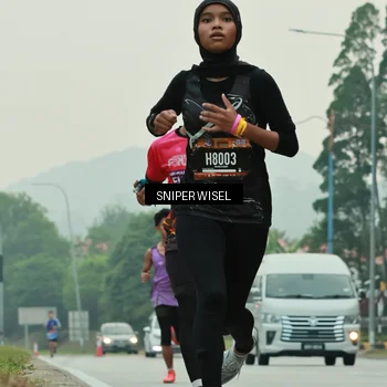 Runner Photo 7043526
