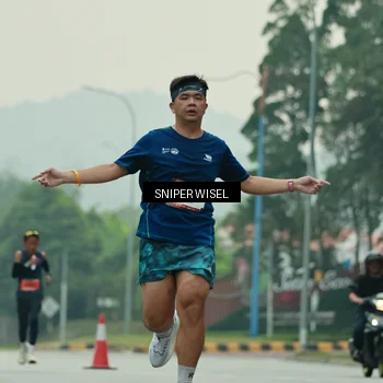 Runner Photo 7043573